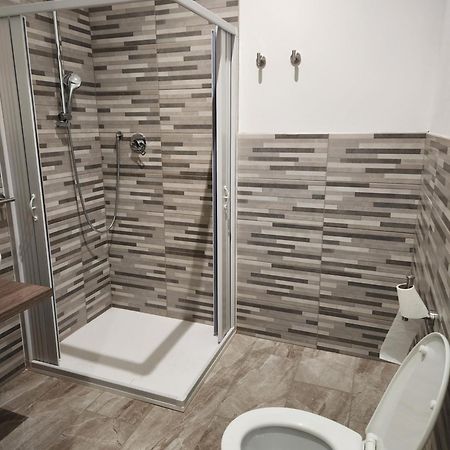 Отель Casa Roxana Турин Экстерьер фото