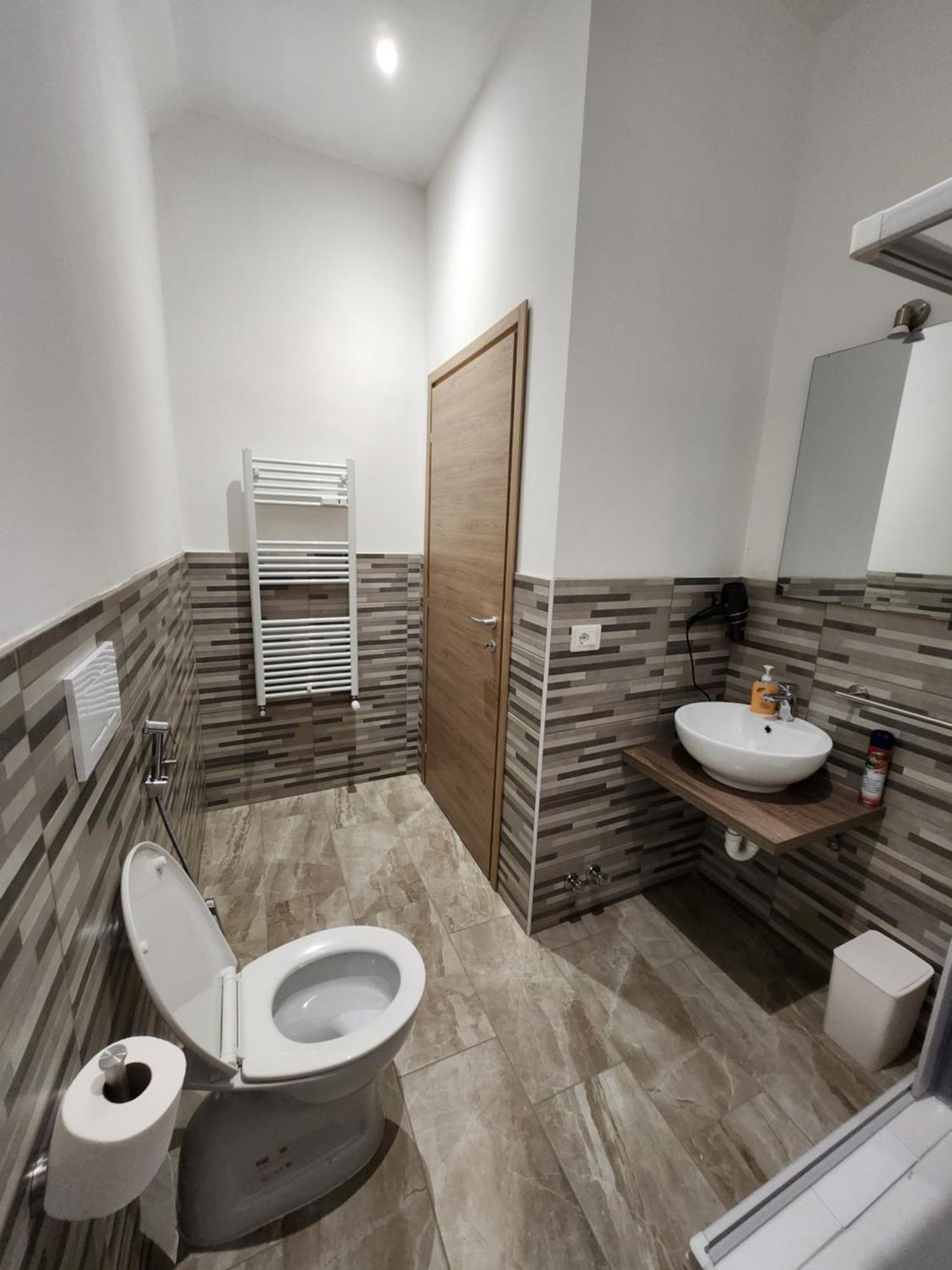 Отель Casa Roxana Турин Экстерьер фото